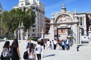 6f9724e2-5b86-4b89-879e-fc9cee722083